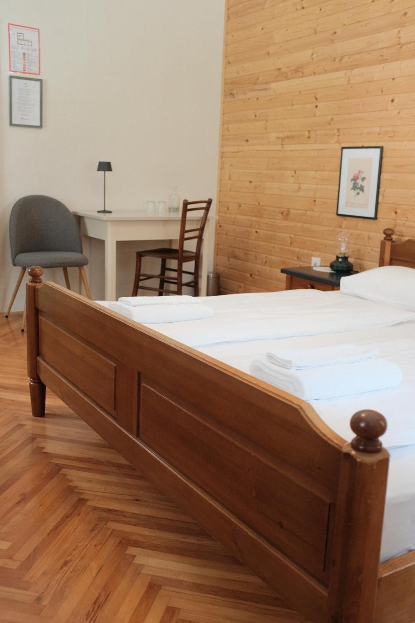 Gorska Roza Bed & Breakfast Log pod Mangartom Exterior photo